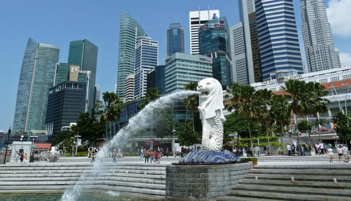 Singapuri piiril on nüüdsest automaatne passikontroll