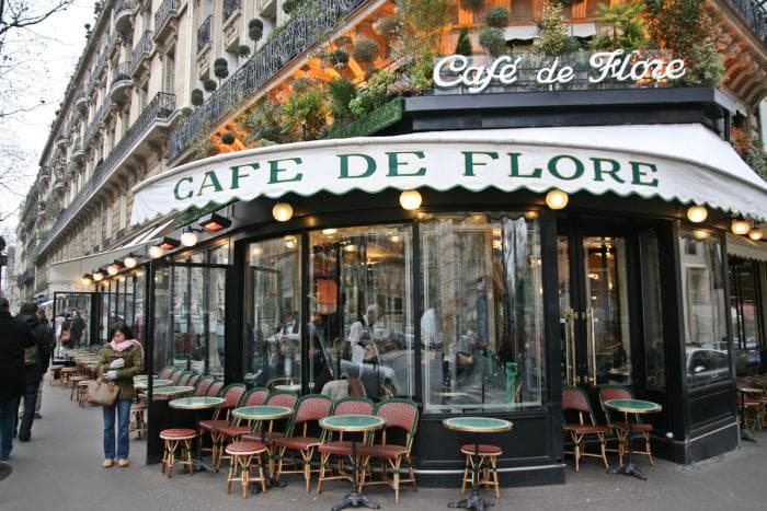 Prantsusmaa kohvikutes keelatakse terrassisoojendid