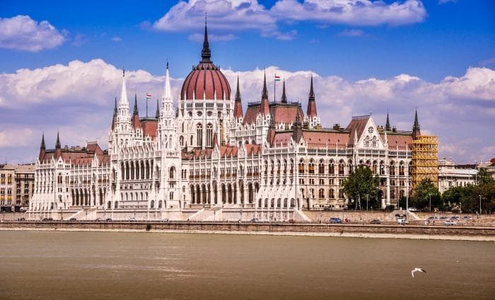 Ettevaatust reisil Budapesti – 4 enamlevinud pettust
