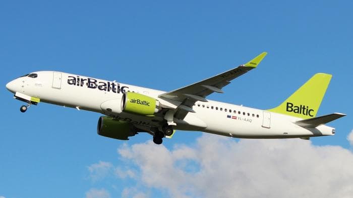 AirBaltic avab lennubaasi Tamperes