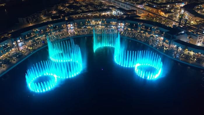 Dubais avati maailma suurim purskkaev