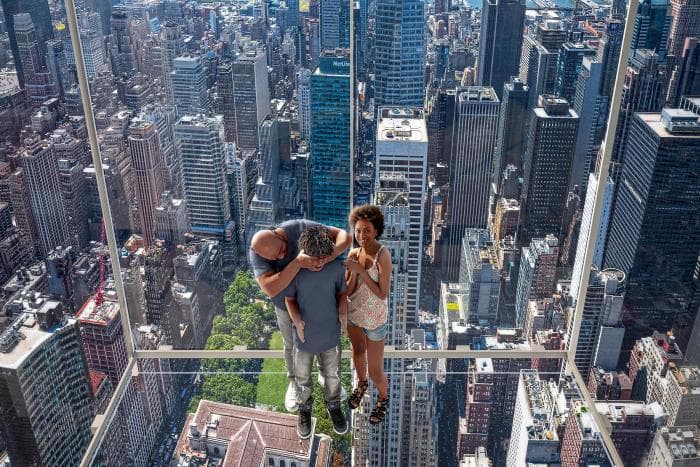 New York saab uue atraktsiooni – klaasist lift Manhattanil