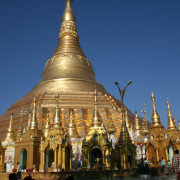 Shwedagon pagood