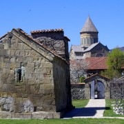 Mtskheta kirik ja väike palvemaja