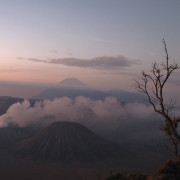 Mount Bromo päikesetõusu ajal