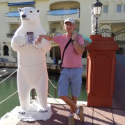 Tahaks sinna kus on soe, päike ja meri. Lisaks huvitav, palju kultuuri jne. 
Nii, et seljakott selga ja teele!