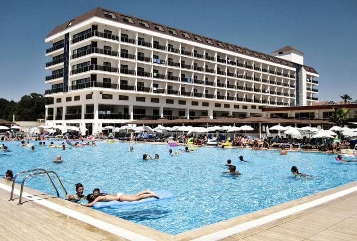 Türgis ringleb idee hakata pakkuma alkoholita AI hotellipakette