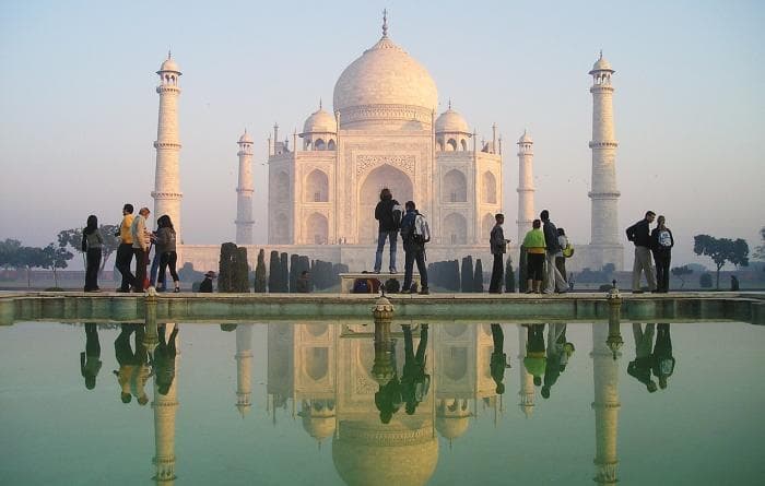India tühistas ajutiselt kõik turismiviisad